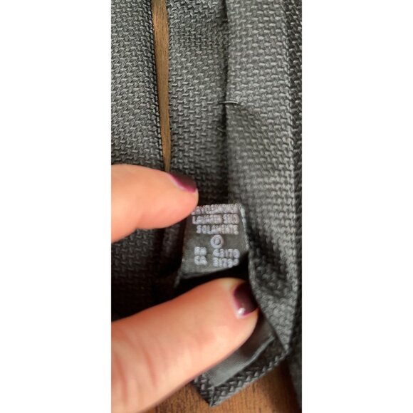 Vintage Men’s Van Heusen Tie Handmade All 100% Silk Solid Black Textured Tie Han - Picture 6 of 8